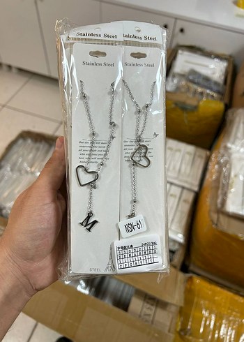 gümüş harfli çelik kolye (tüm harfler mevcut)