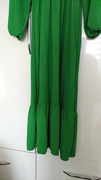 m Beden yeşil Renk Elbise 