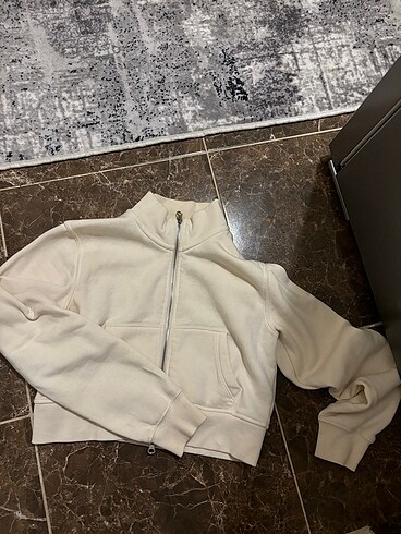Bershka krem crop hırka