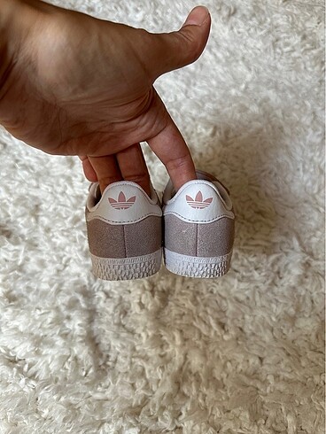 24 Beden Adidas gazelle çocuk