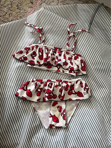 Sonia Rykiel 6 yaş kiraz bikini