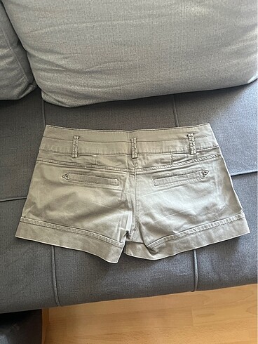 s Beden haki Renk Bershka 38 beden mini şort