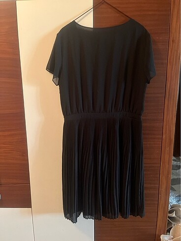 Park Bravo 42 beden pliseli siyah elbise - Görsel 7