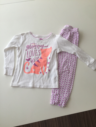 Carters 24 ay pijama takımı 