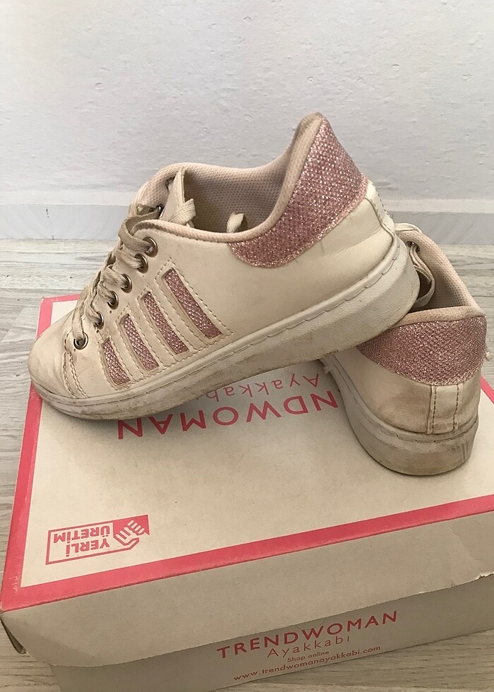 Spor ayakkabı - Görsel 3