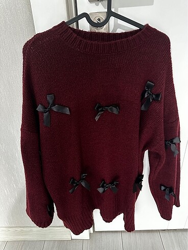 Zara Bordo kurdeleli kazak