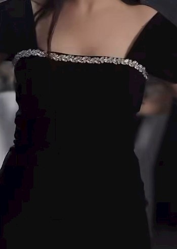 Siyah Taş Detaylı Uzun Straplez Elbise - Görsel 2