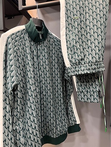 Lacoste eşofman takımı