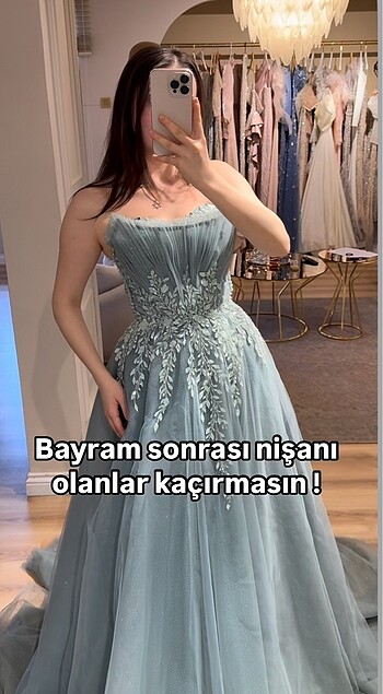 Nişan kıyafeti