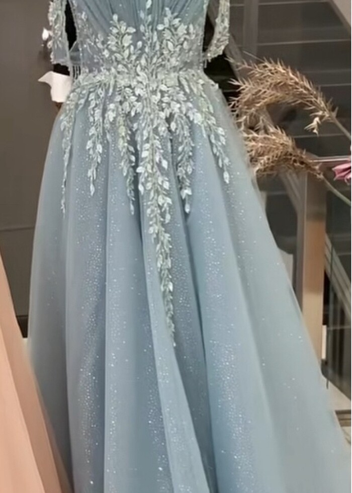 Nişan kıyafeti - Görsel 3