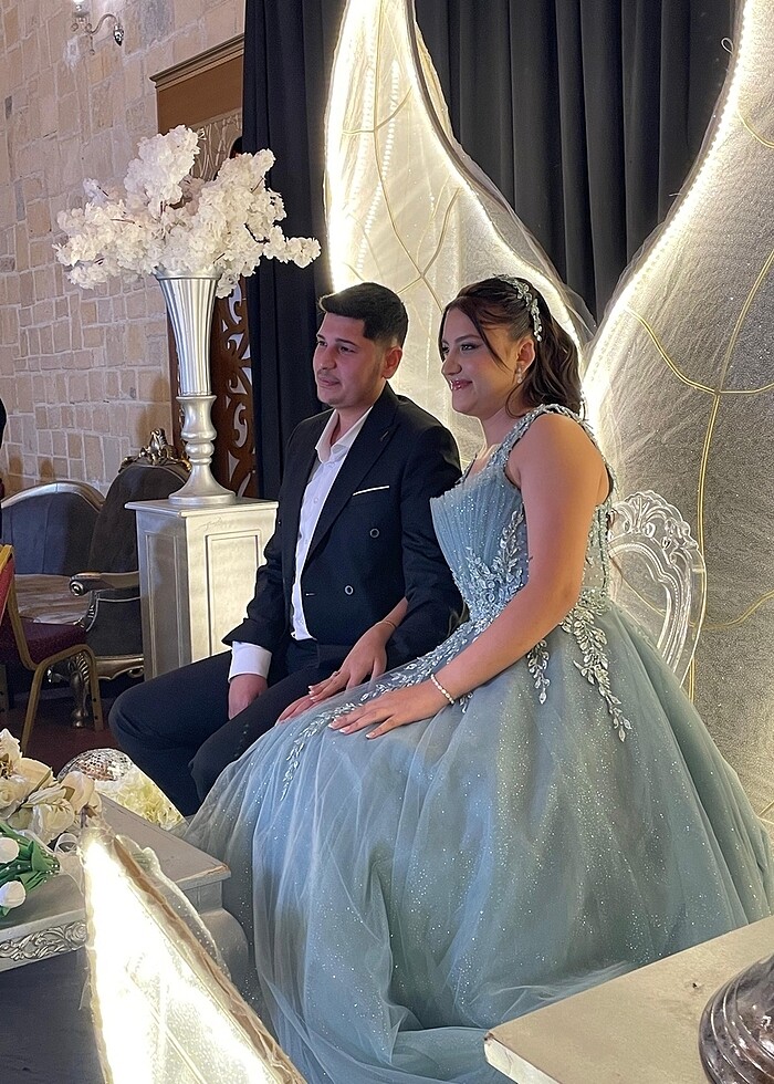 Nişan kıyafeti - Görsel 4