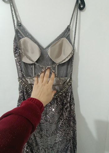 Gri Pul Detaylı Uzun Abiye Elbise - Görsel 3