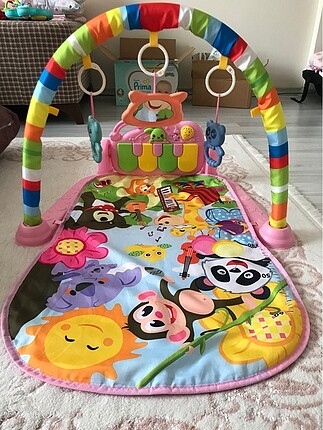 piyanolu oyun halısı