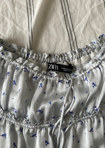Zara Beyaz Fırfırlı Çiçekli Mini Etek