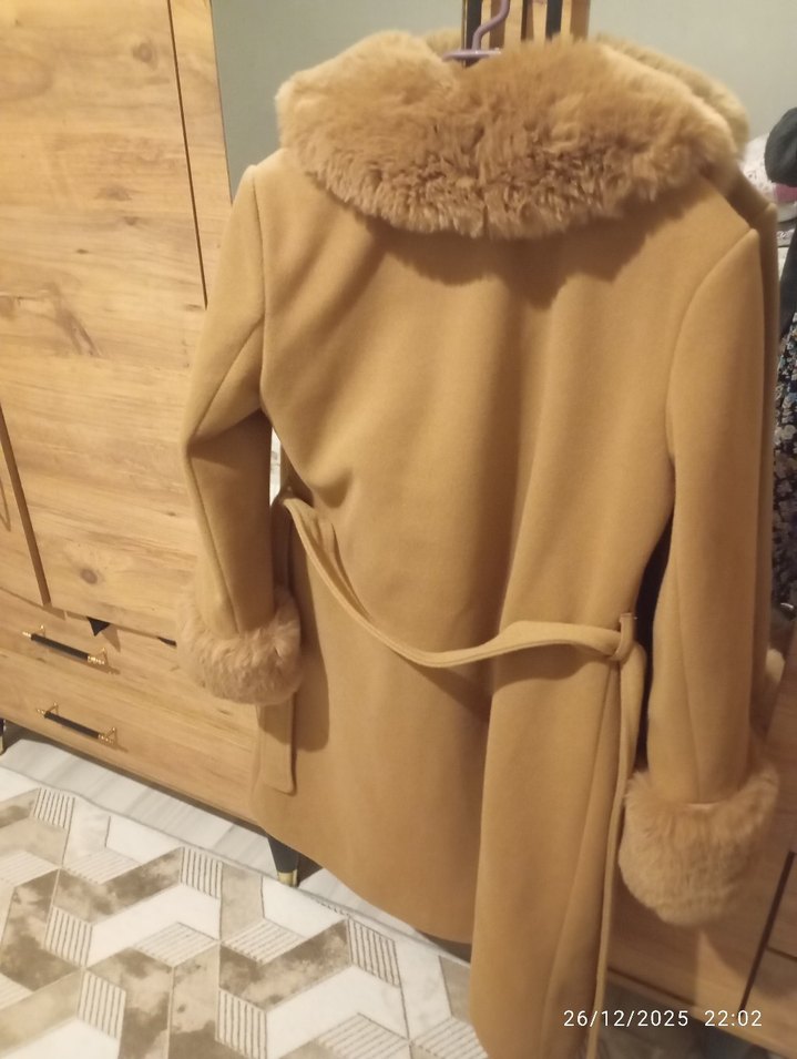 Kahverengi Kürklü Kadın Kaban - Görsel 4