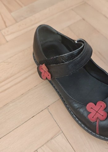 Kız Çocuk Siyah Tokalı Babet Ayakkabı - Görsel 4