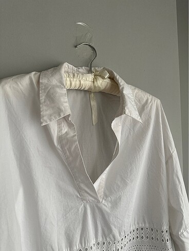 s Beden Network Beyaz İşlemeli Gömlek