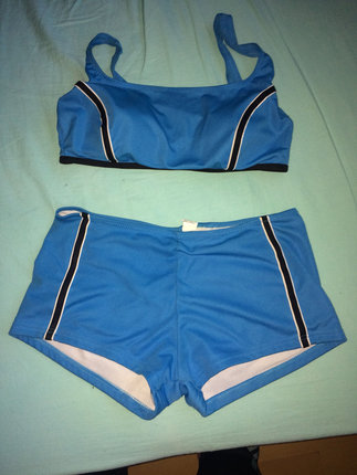 Mavi bikini