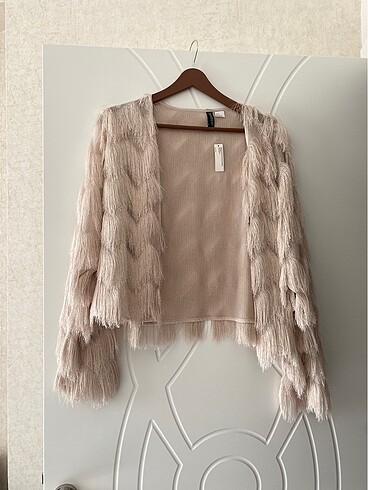 H&M H&m püsküllü hırka