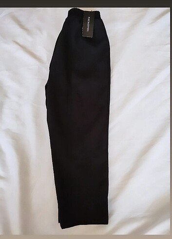 Siyah kumaş pantolon