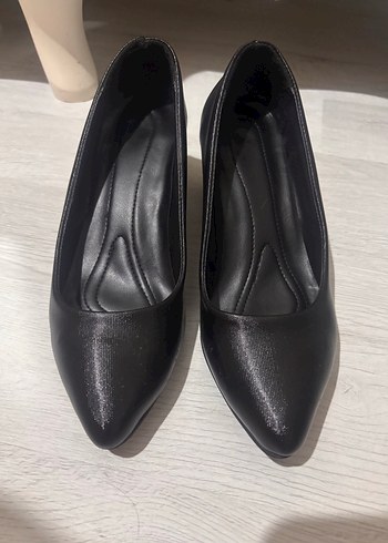 Diğer Siyah Minimalist Topuklu Kadın Ayakkabı
