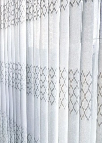 Gri Nakışlı Beyaz Modern Perde eni 3,5 metre boyu 2,75