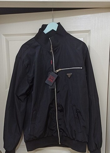 Prada mevsimlik mont 