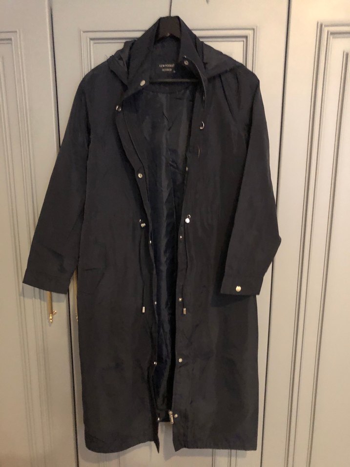 Düğmeli lacivert Uzun Yağmurluk - Görsel 2