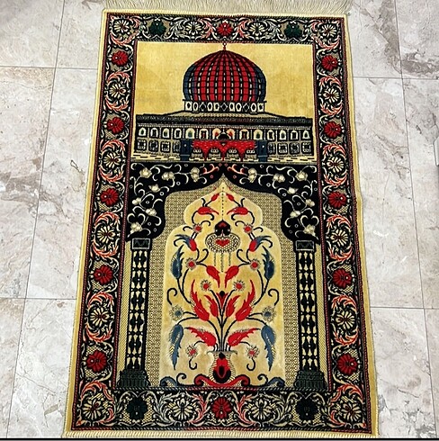 Kadife Seccade Halı