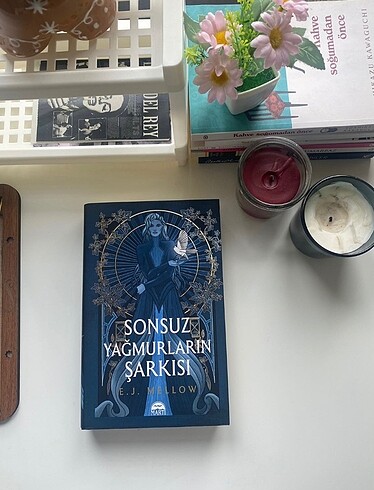 Sonsuz yağmurların Şarkısı