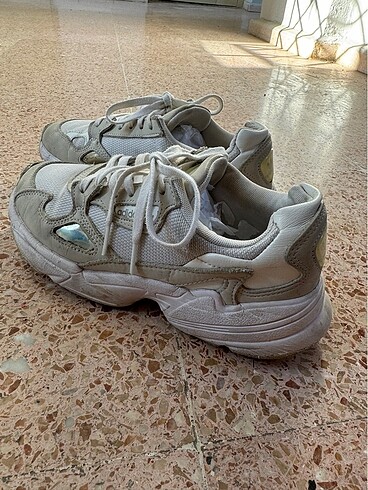 Adidas ayakkabı