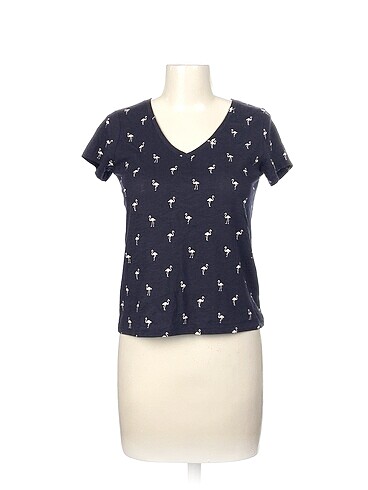 Only T-shirt %70 İndirimli.