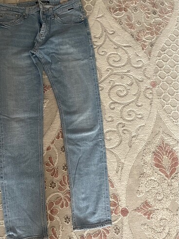 31 Beden Mavi jean