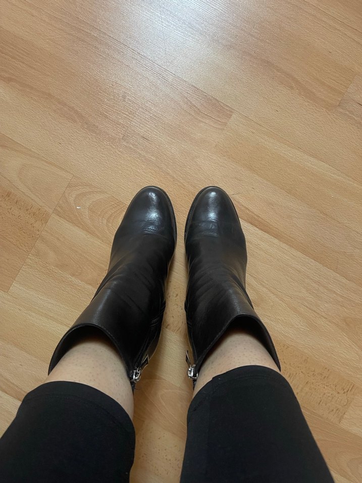 Kadın Bot - Görsel 4