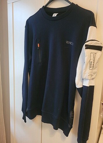 Vaneda Kol Çantalı Bisiklet Yaka Baskılı Lacivert Sweat 