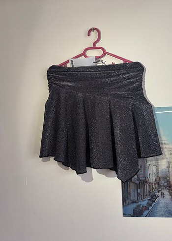 Bershka Siyah parıltılı pilili Mini Etek - Görsel 4