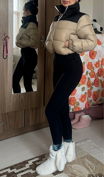 Bershka crop şişme mont - Görsel 7