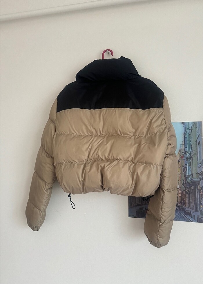 Bershka crop şişme mont - Görsel 4