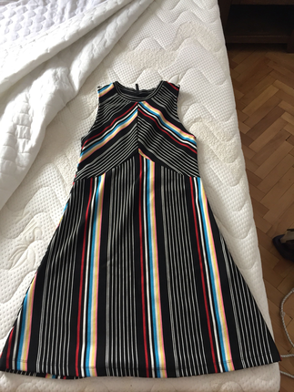 Stradivarius Çizgili elbise