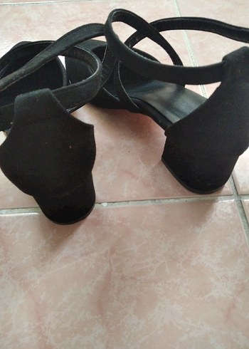 37 Beden Siyah Bantlı Stiletto Topuklu Kadın Ayakkabı