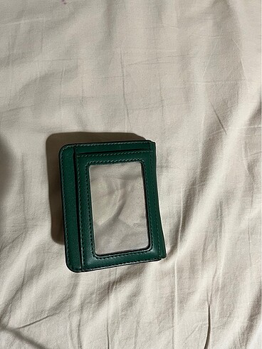  Beden Guess Old Money Cüzdan