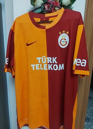 Orjinal imzalı galatasaray forması