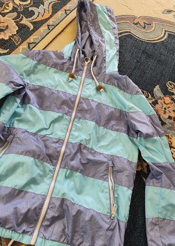 Kadın Mavi Kapüşonlu Fermuarlı yağmurluk - Görsel 3