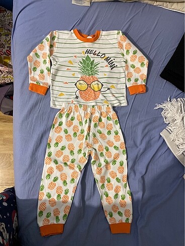 Çocuk pijama takımı