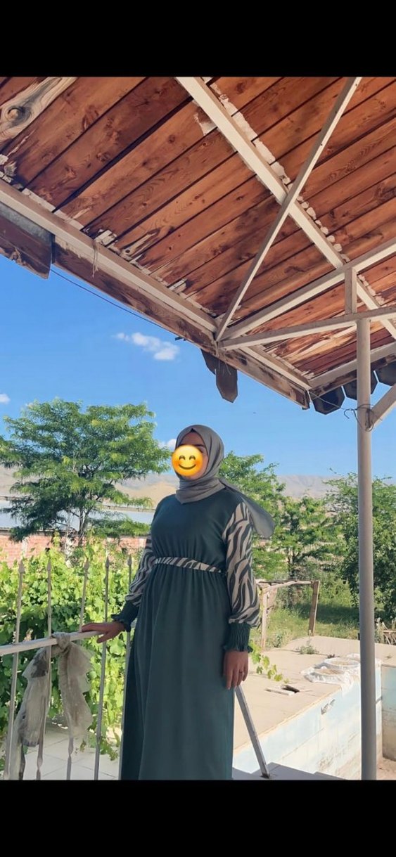 Yeşil Uzun Kol Detaylı Salaş Elbise - Görsel 4