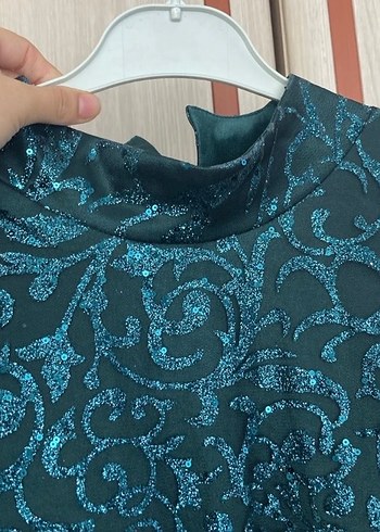 Uzun Kollu Yüksek Yakalı zümrüt yeşili  Abiye Elbise - Görsel 3