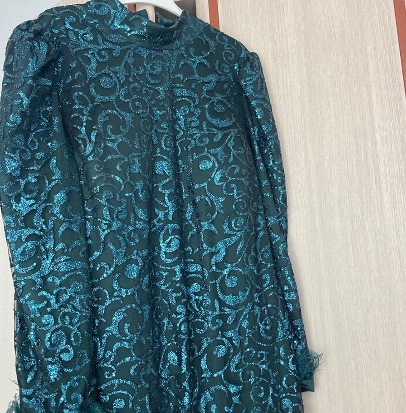 Uzun Kollu Yüksek Yakalı zümrüt yeşili  Abiye Elbise - Görsel 2