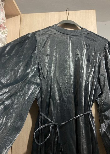 Uzun Kollu koyu gri parlak elbise - Görsel 4