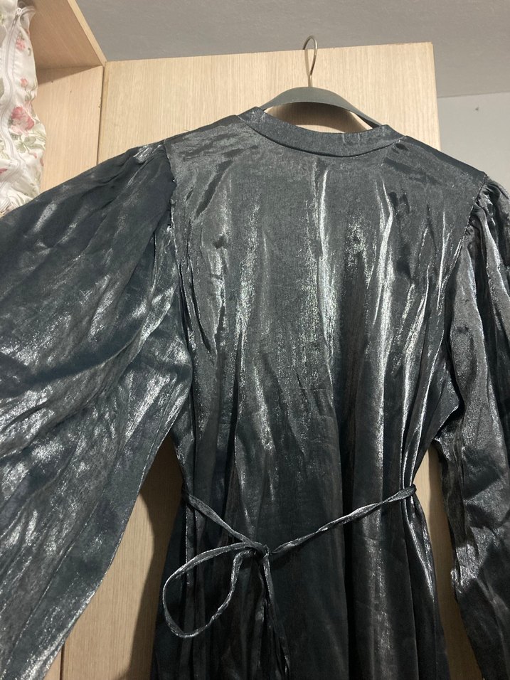 Uzun Kollu koyu gri parlak elbise - Görsel 4