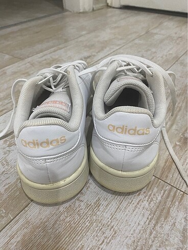 Adidas adidas